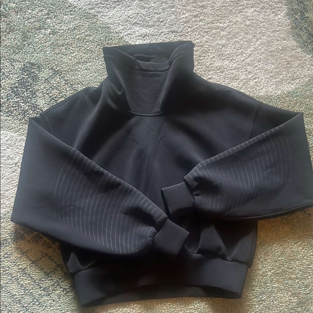Lululemon Full Flourish Pullover
